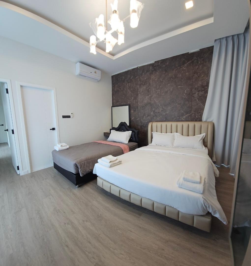 Villa Bedroom 7