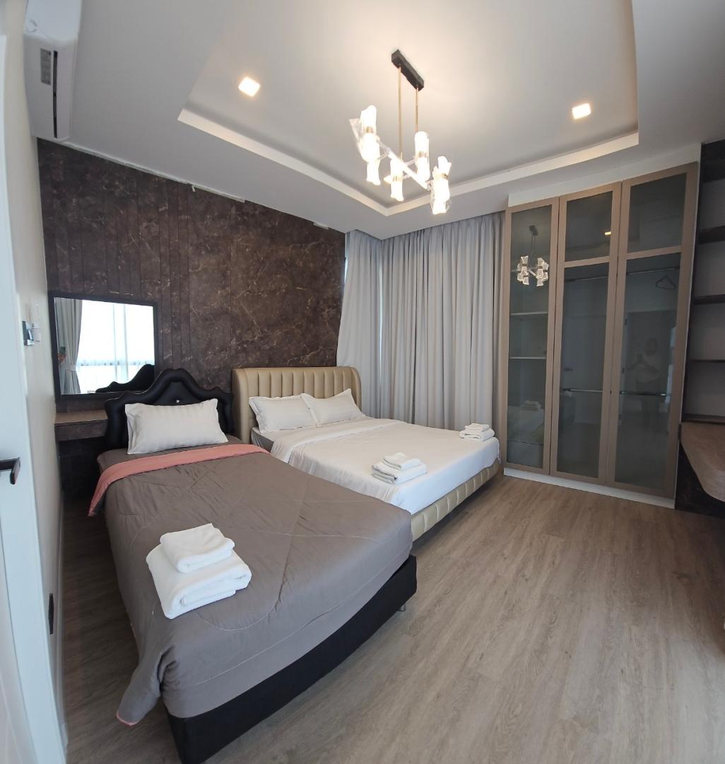 Villa Bedroom 8
