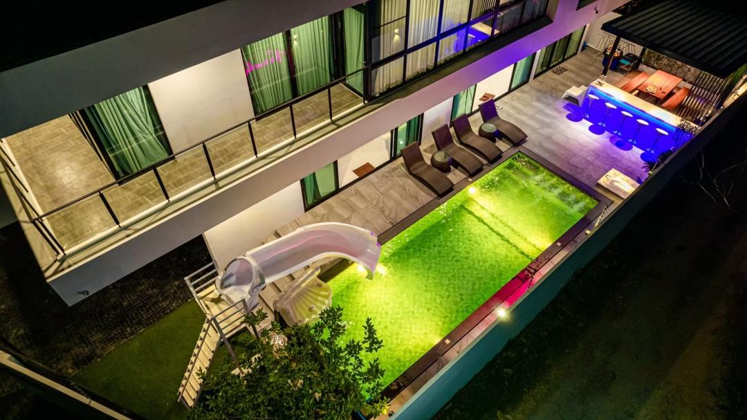 Miracle Grand - Pool Area View