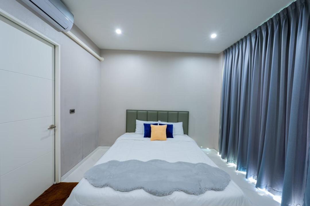 Villa Bedroom 1