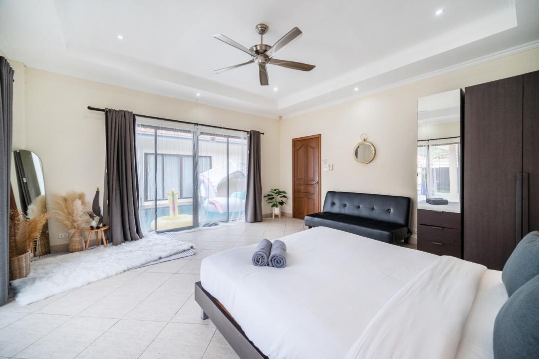 Villa Bedroom 2