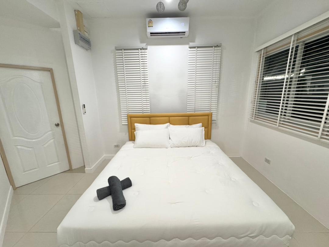 Villa Bedroom 5