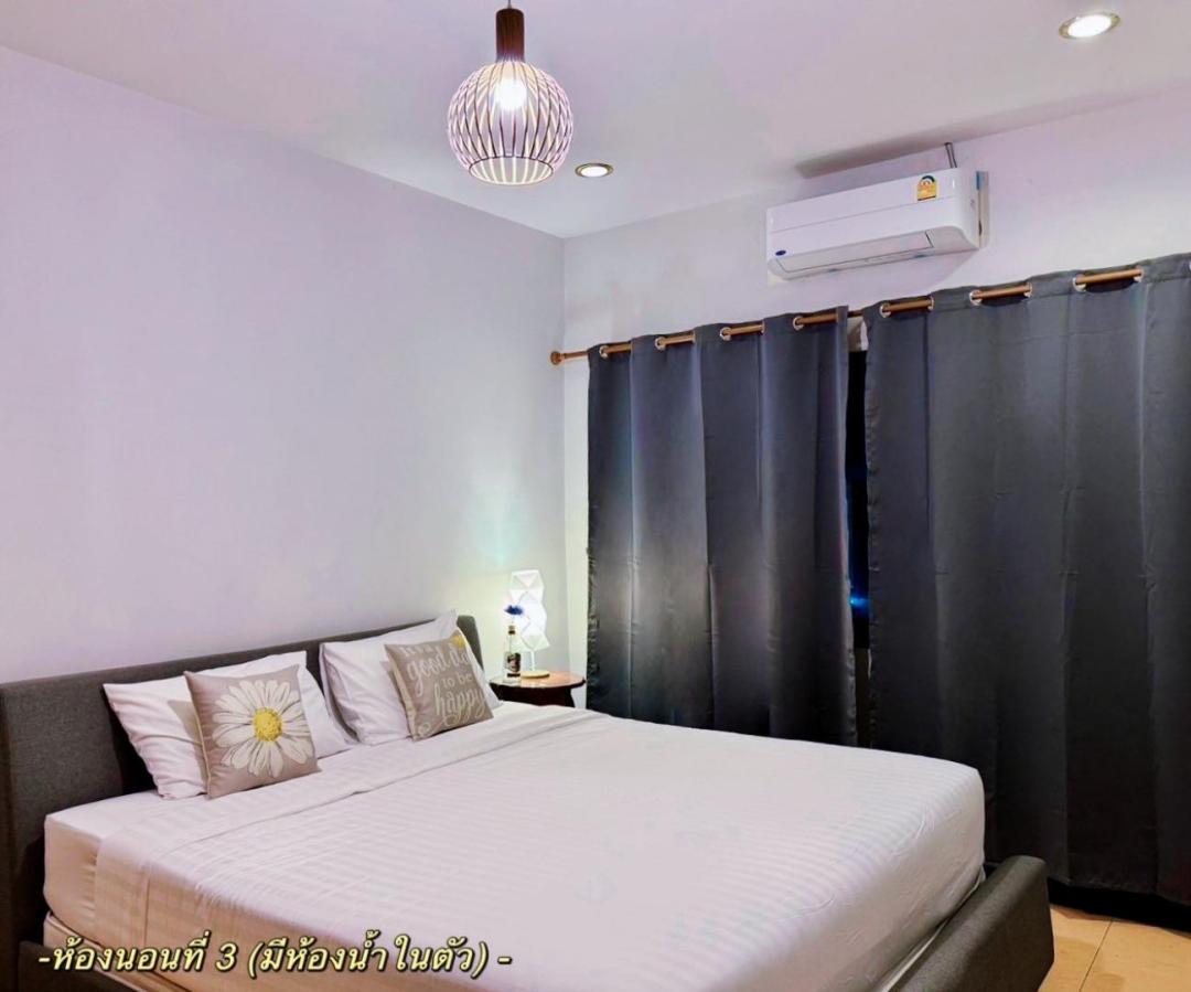 Villa Bedroom 1