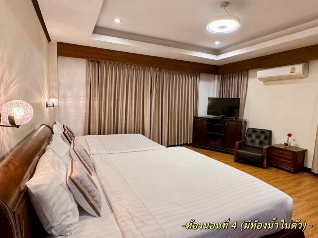 Villa Bedroom 9