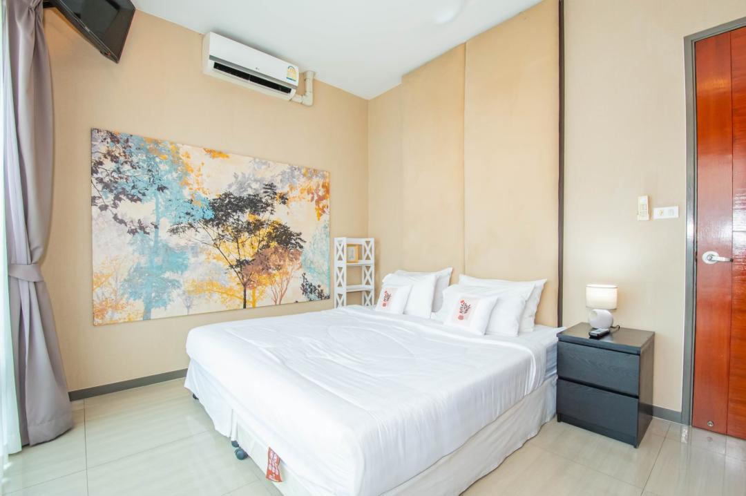 Villa Bedroom 9