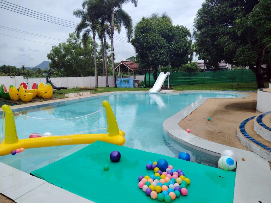 Aqua Play Party - Pool Area View