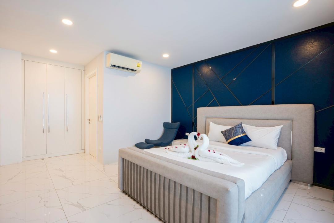 Villa Bedroom 5