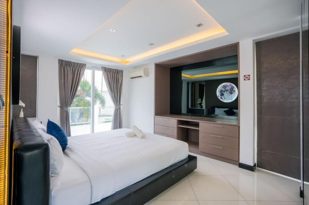 Villa Bedroom 6