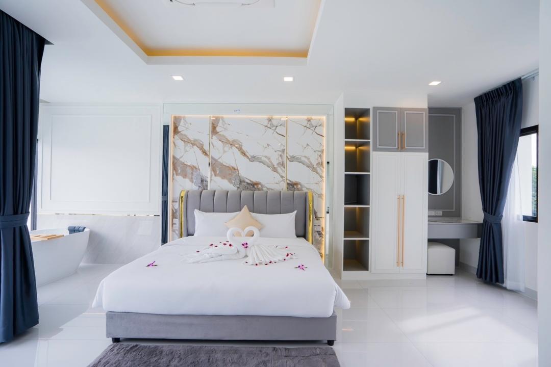 Villa Bedroom 9