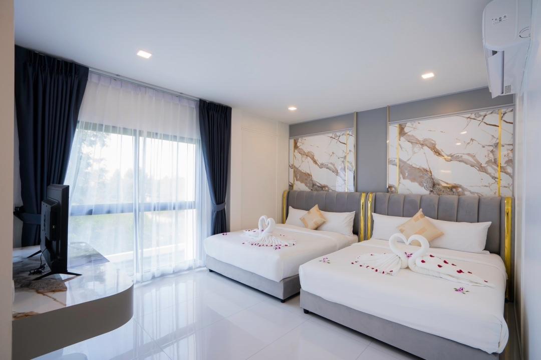 Villa Bedroom 12