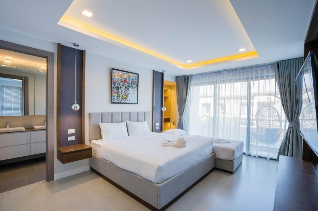 Villa Bedroom 8