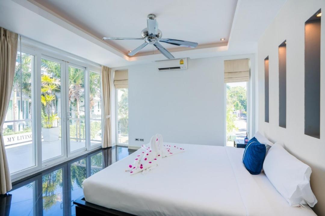 Villa Bedroom 7