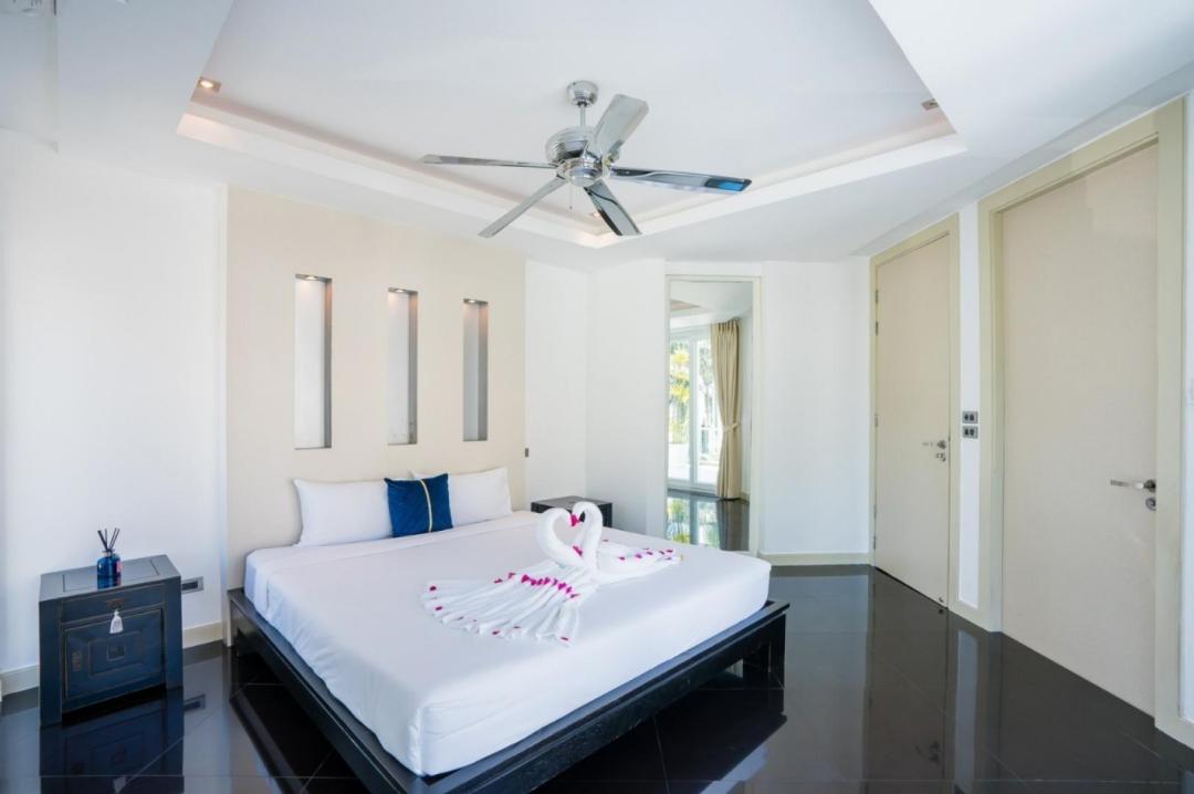 Villa Bedroom 2