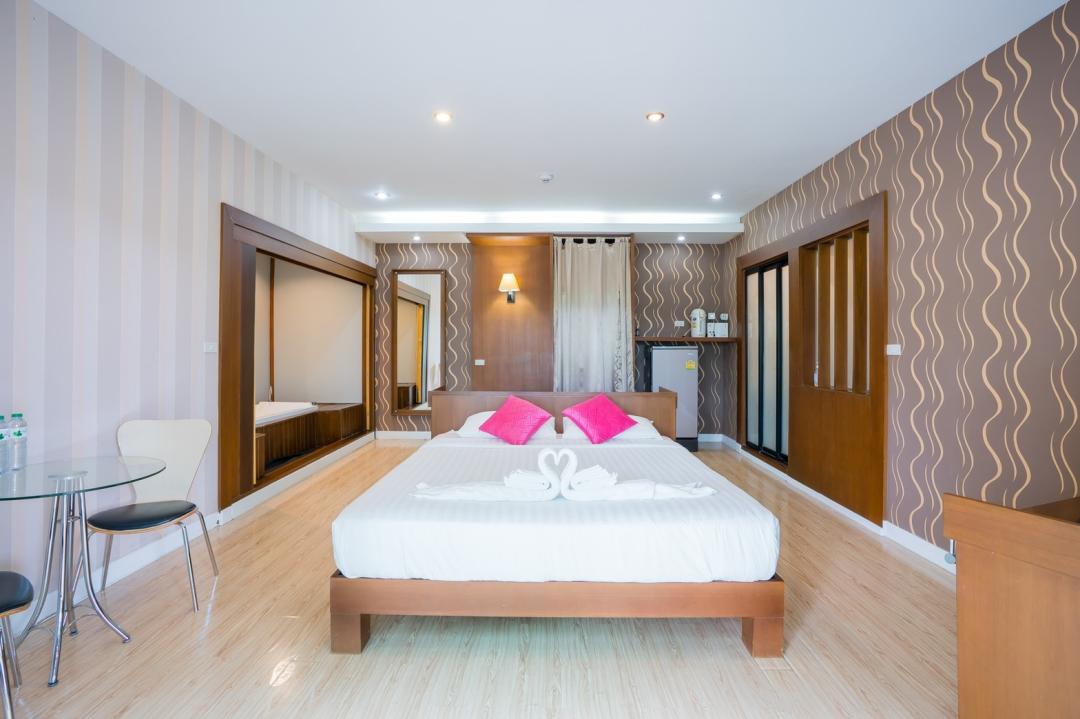 Villa Bedroom 8
