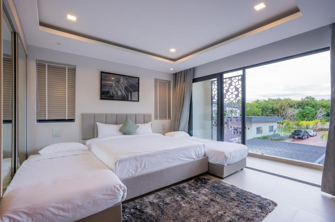 Villa Bedroom 5
