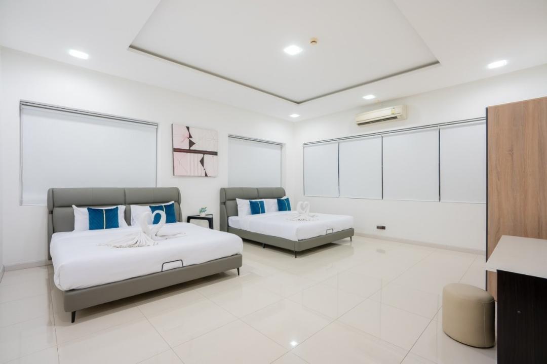Villa Bedroom 9