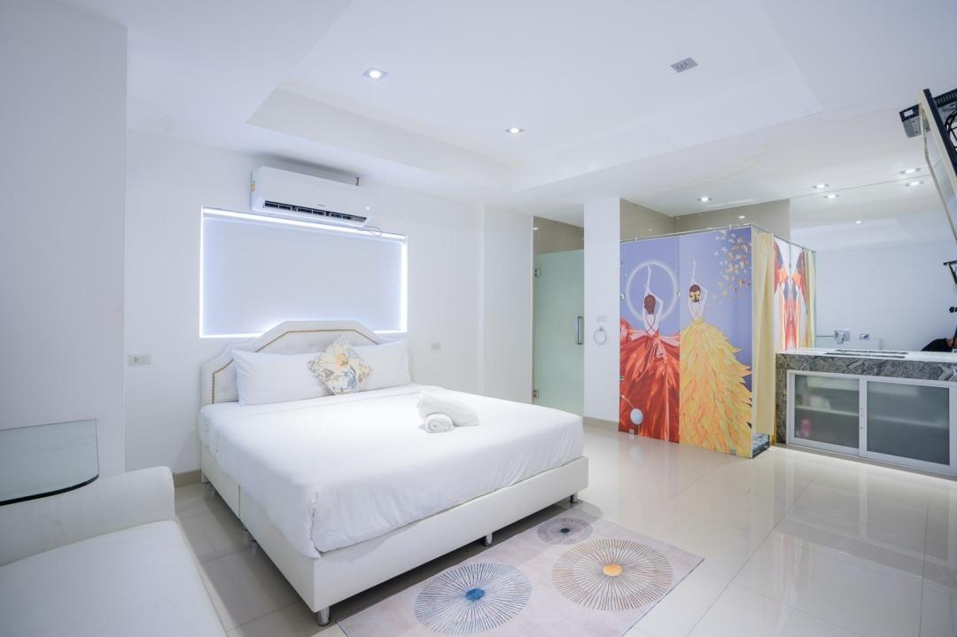 Villa Bedroom 16