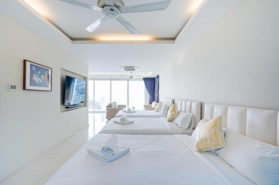 Villa Bedroom 1