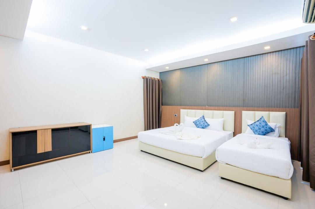 Villa Bedroom 5