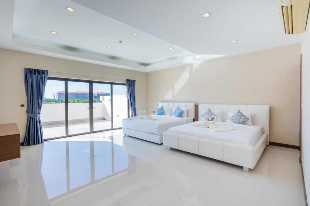 Villa Bedroom 3