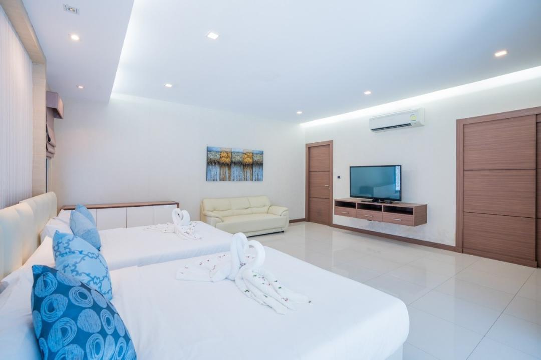 Villa Bedroom 7