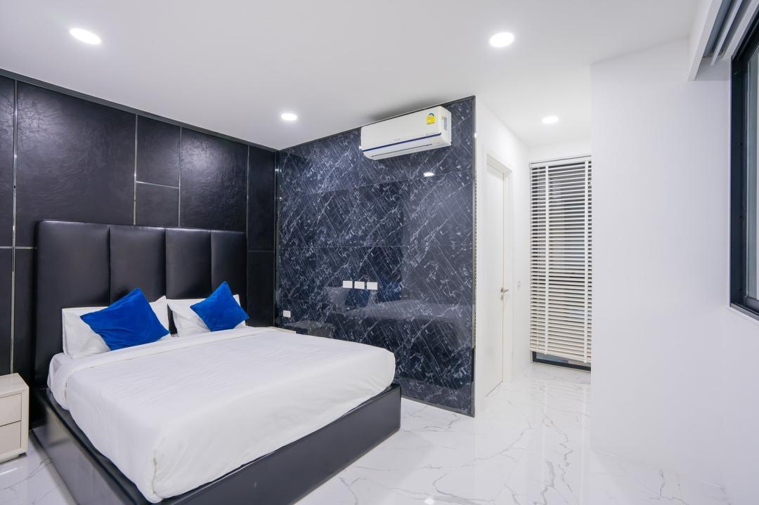 Villa Bedroom 6