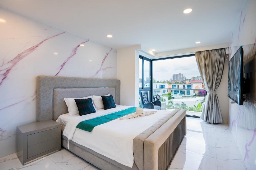 Villa Bedroom 1