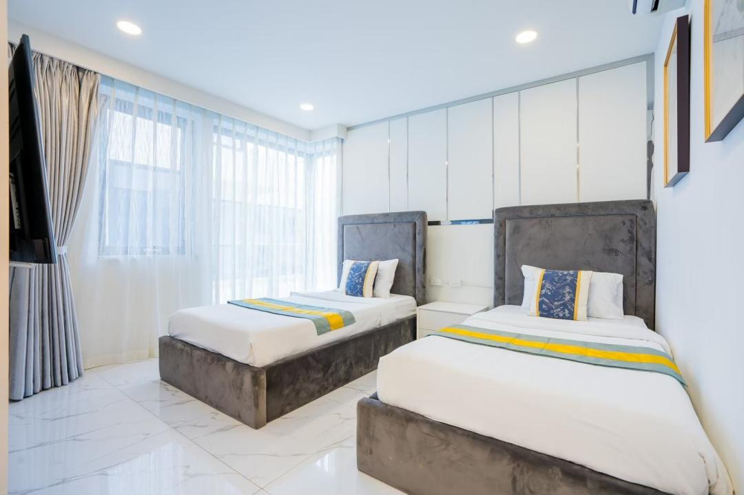 Villa Bedroom 8