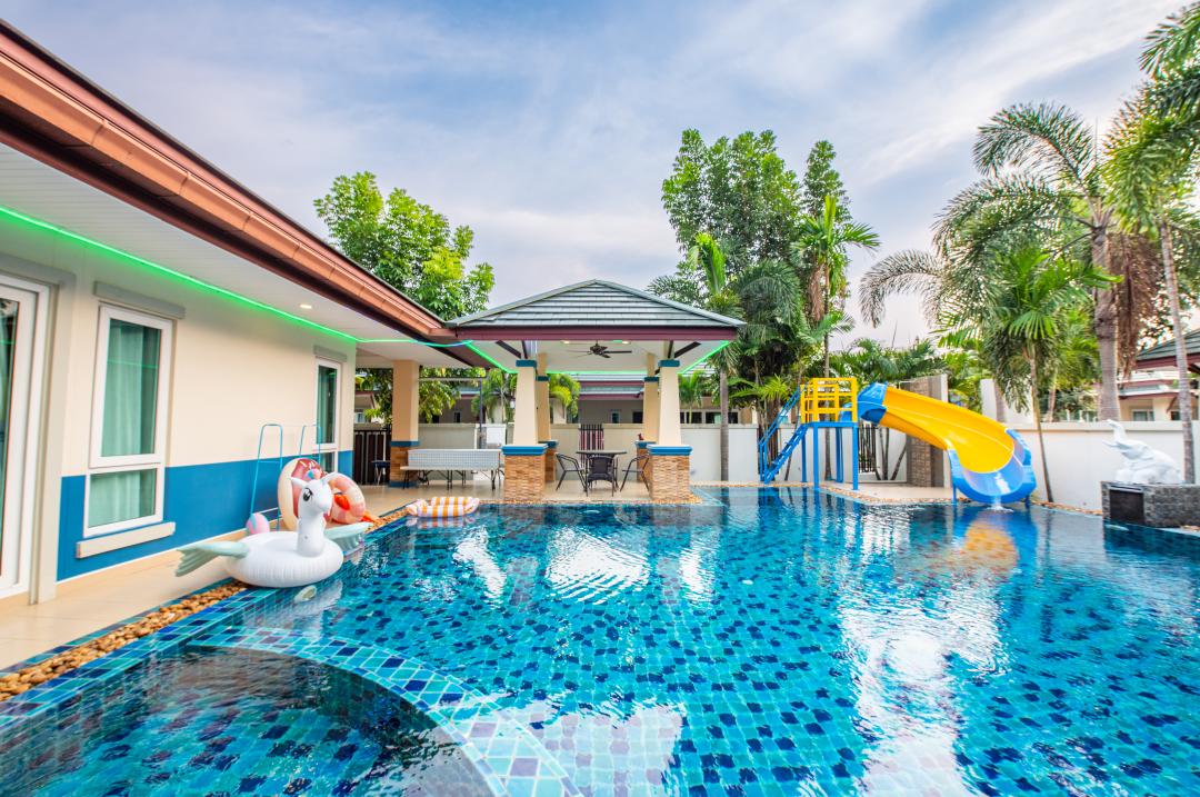 Na Karn - Bedroom View