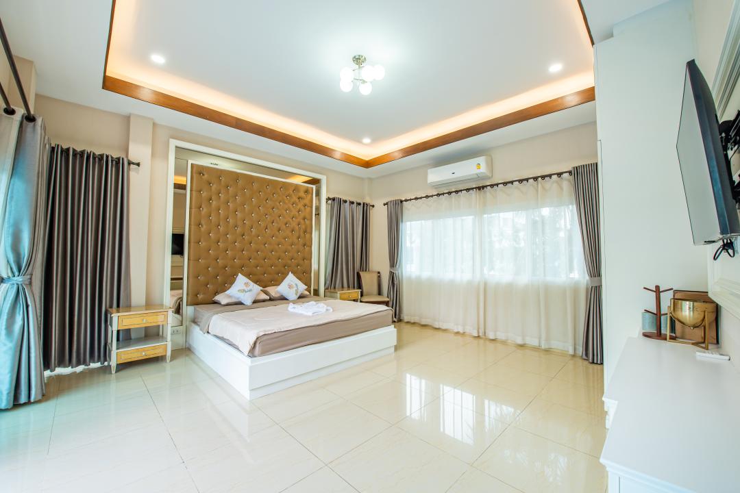 Villa Bedroom 2