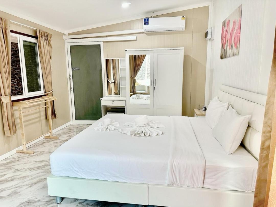 Villa Bedroom 2