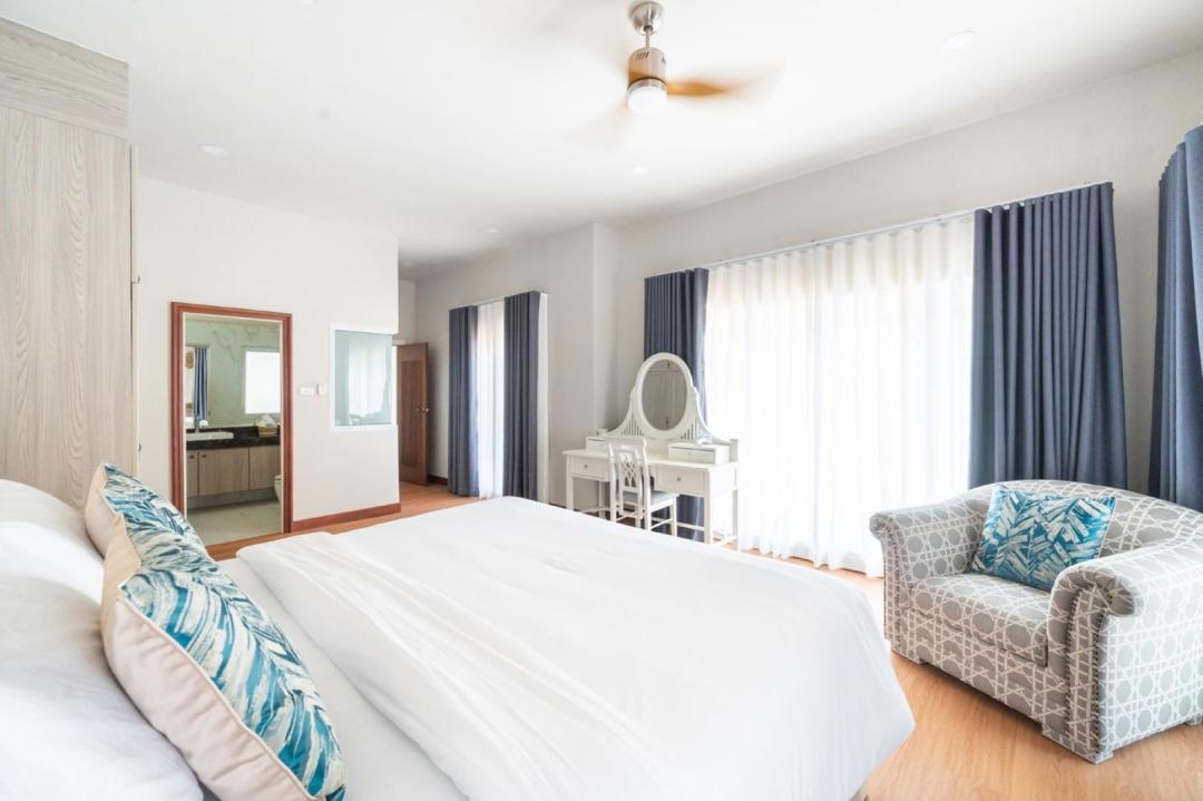 Villa Bedroom 1