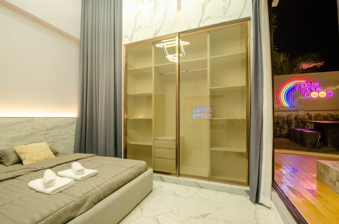 Villa Bedroom 7