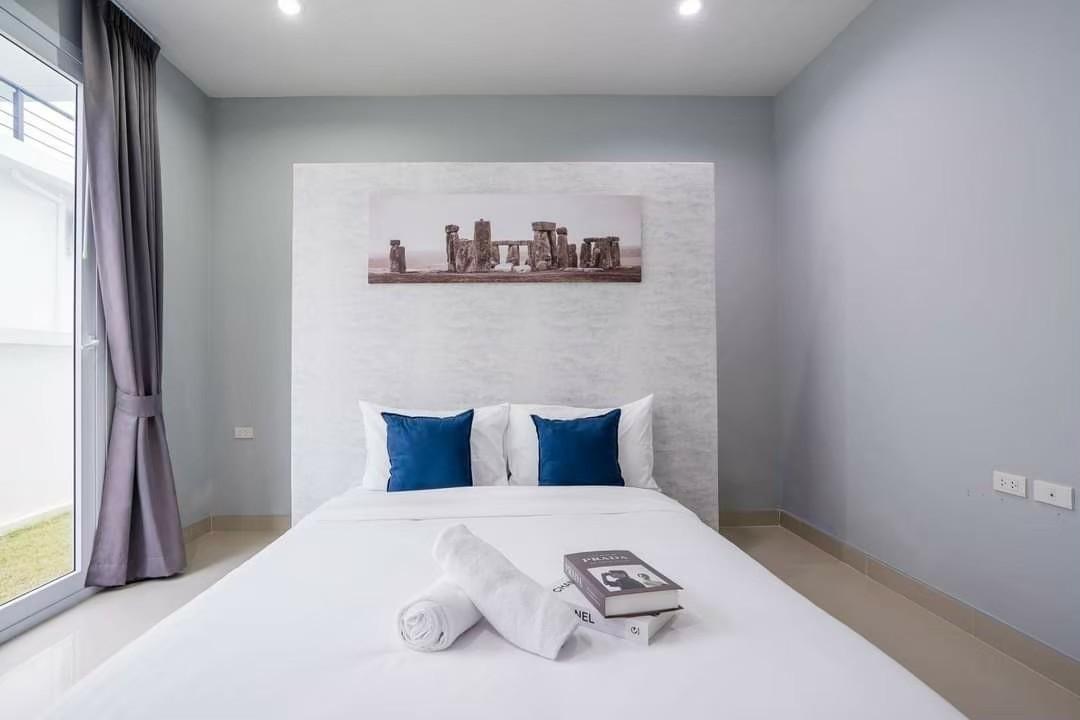Villa Bedroom 5