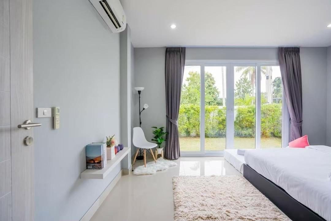 Villa Bedroom 6