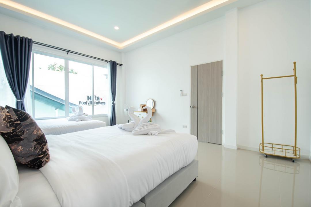 Villa Bedroom 5