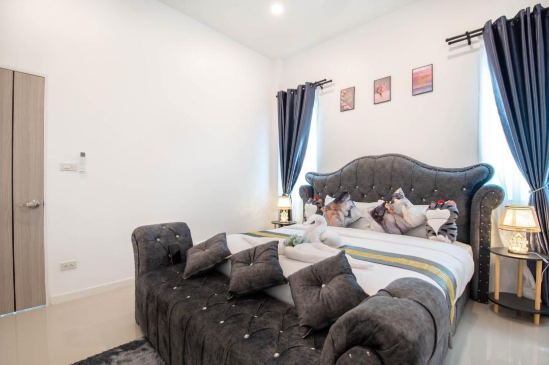 Villa Bedroom 2