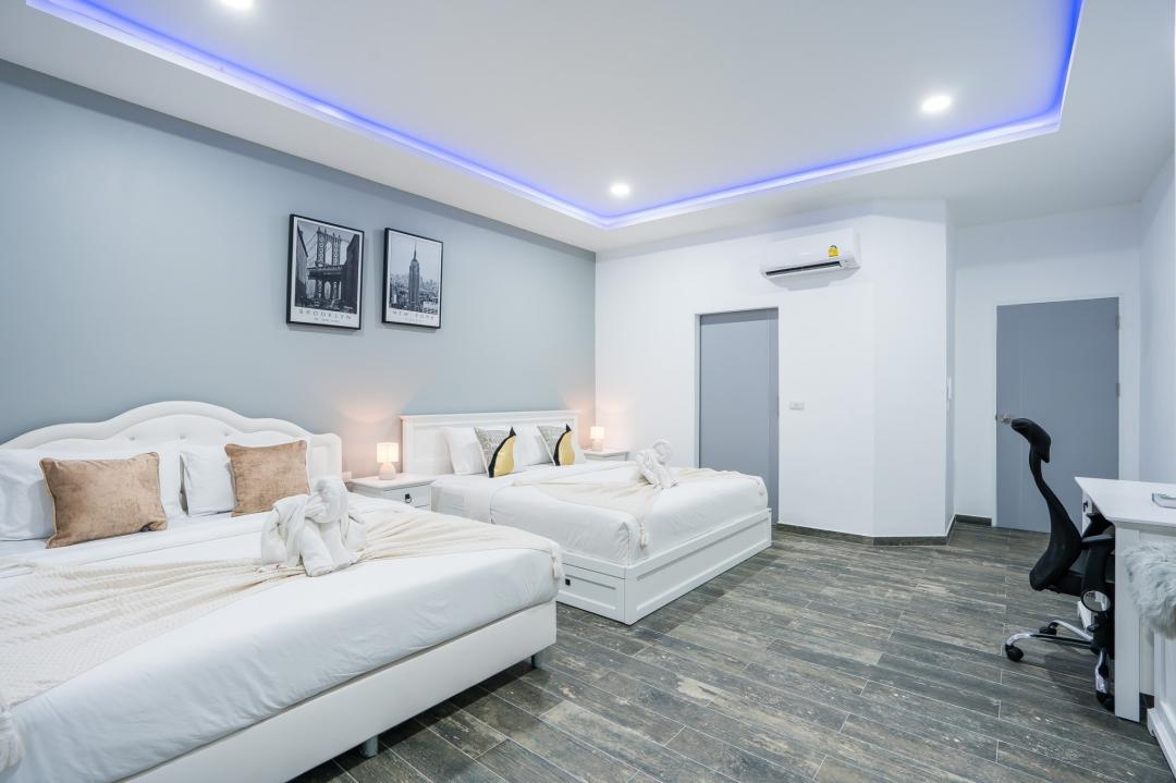 Villa Bedroom 1