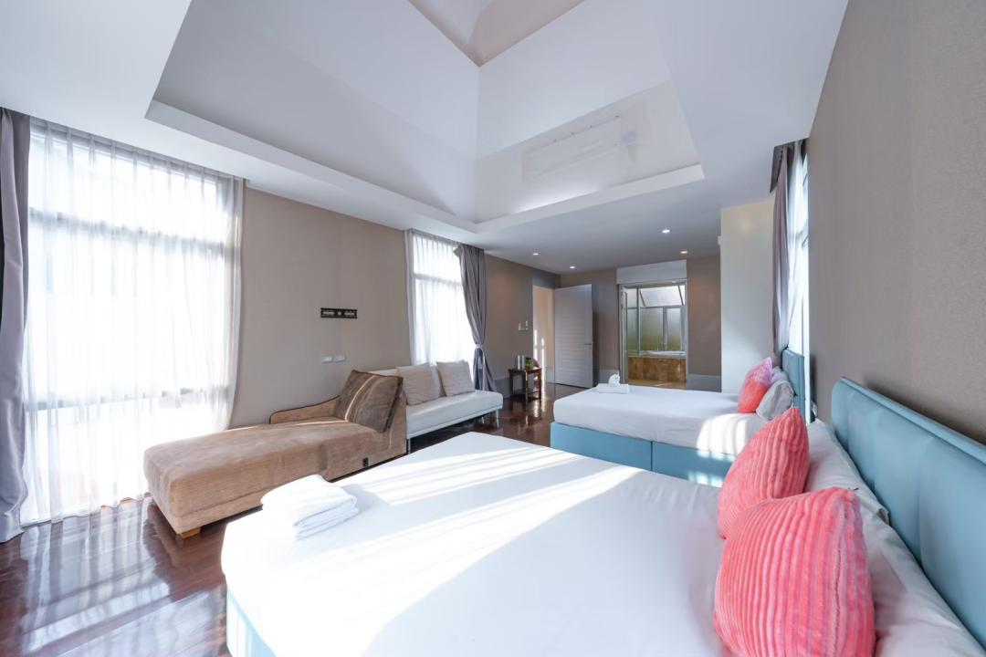 Villa Bedroom 4