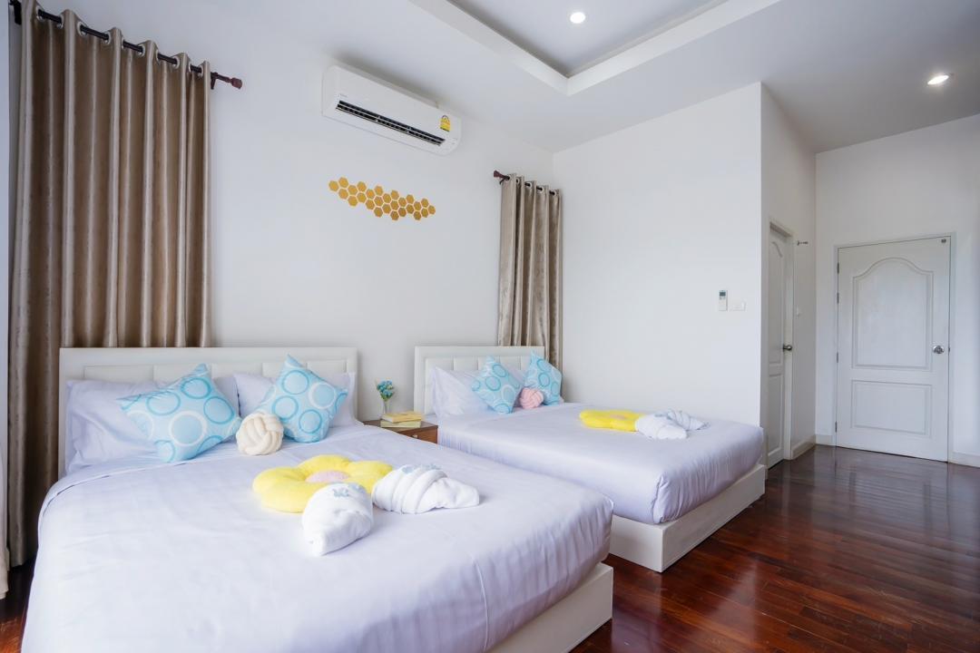 Villa Bedroom 1