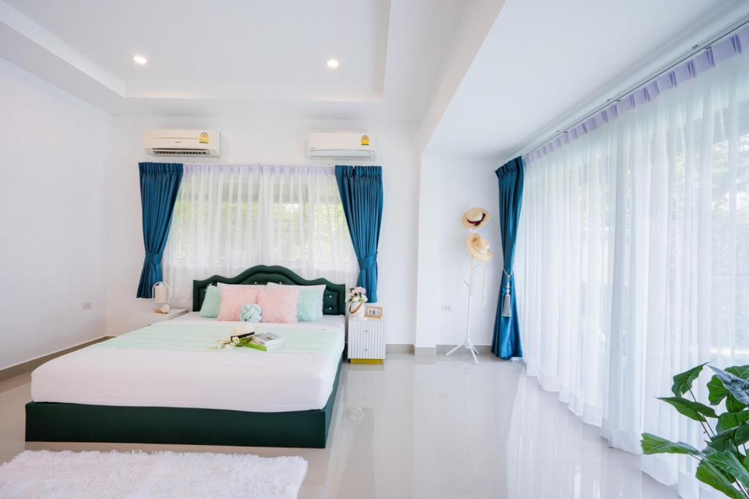 Villa Bedroom 2