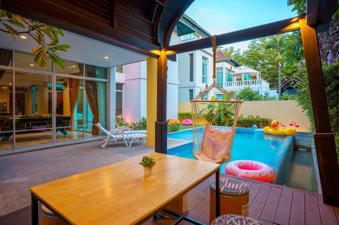 P-Hot - Villa Interior View