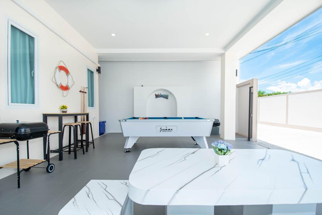P & P 1 - Villa Interior View