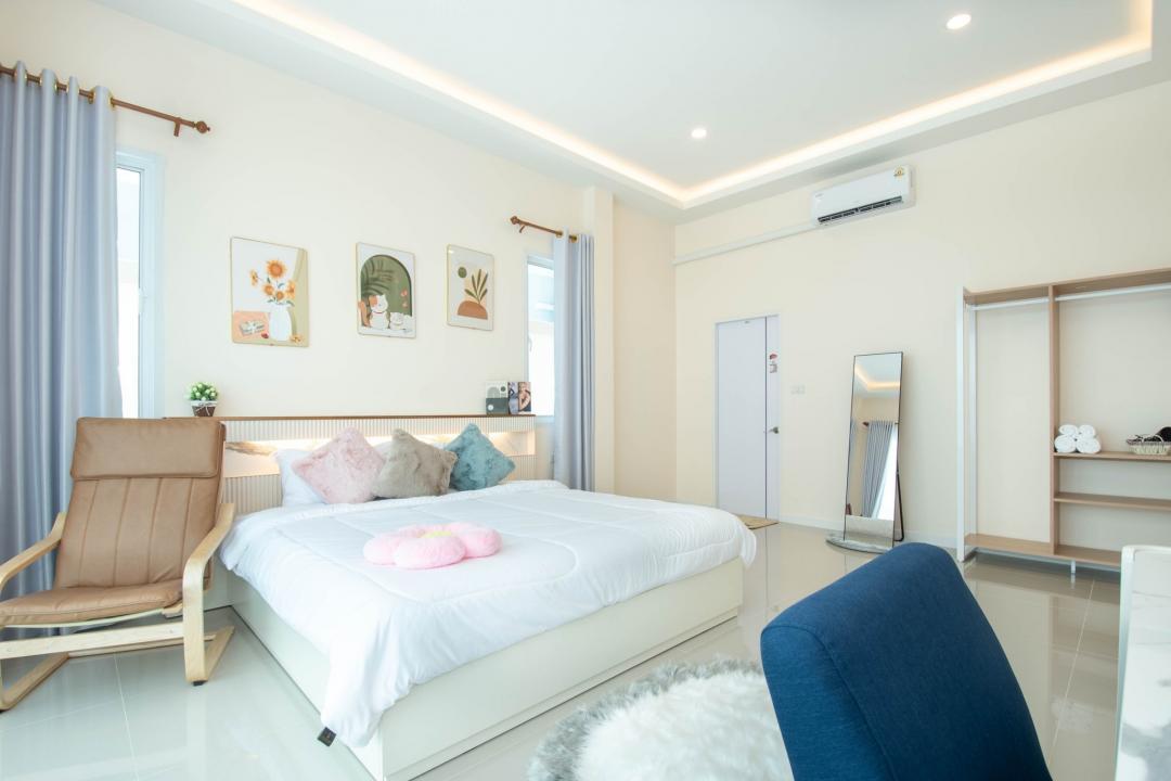 Villa Bedroom 5