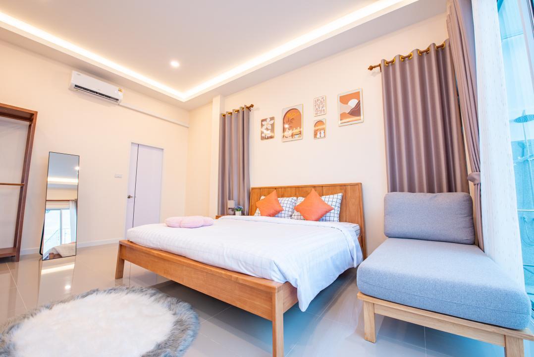 Villa Bedroom 8