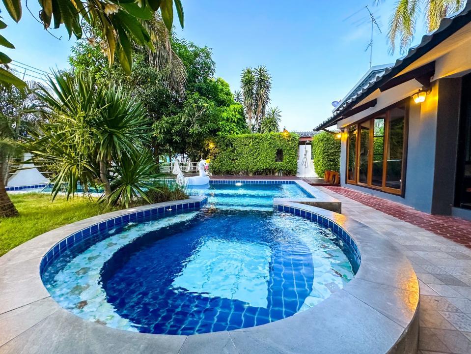Pa Pa Beach - Villa Interior View