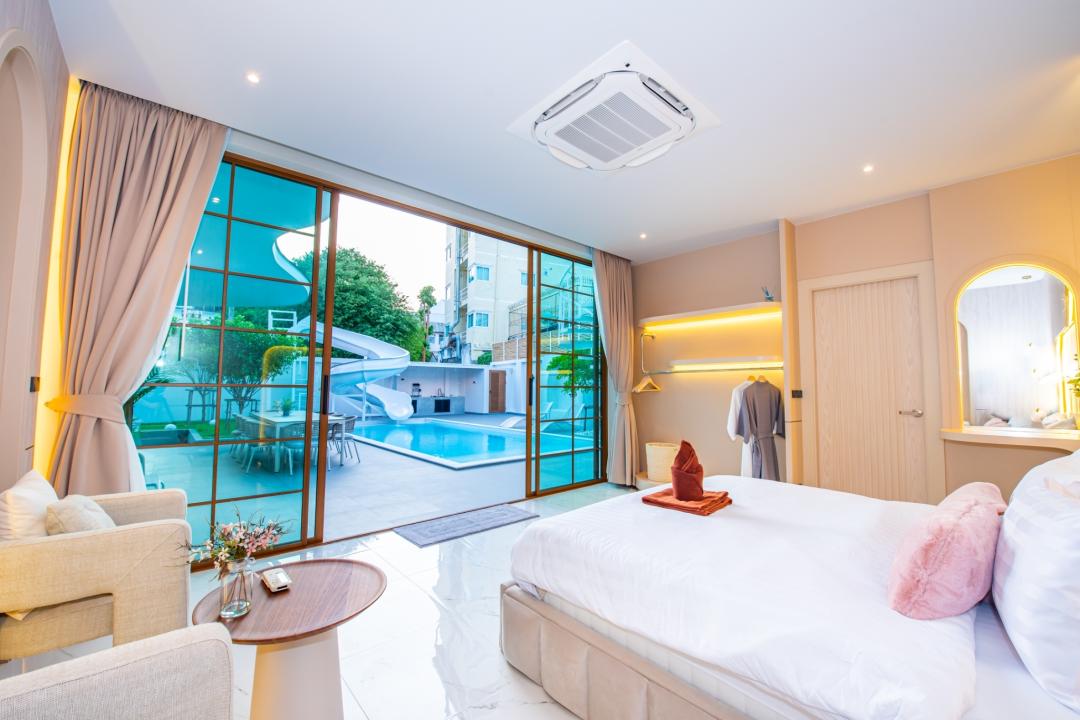 Villa Bedroom 1