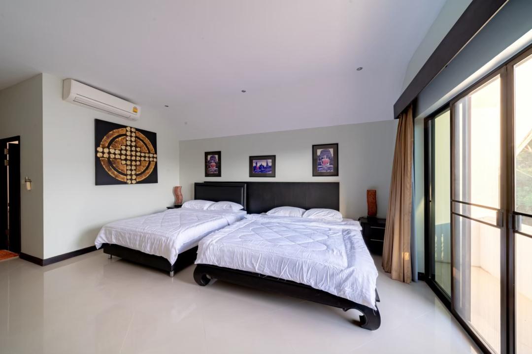 Villa Bedroom 1