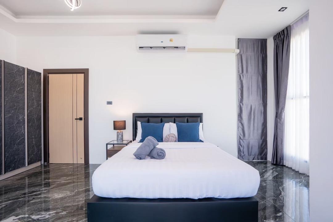 Villa Bedroom 2