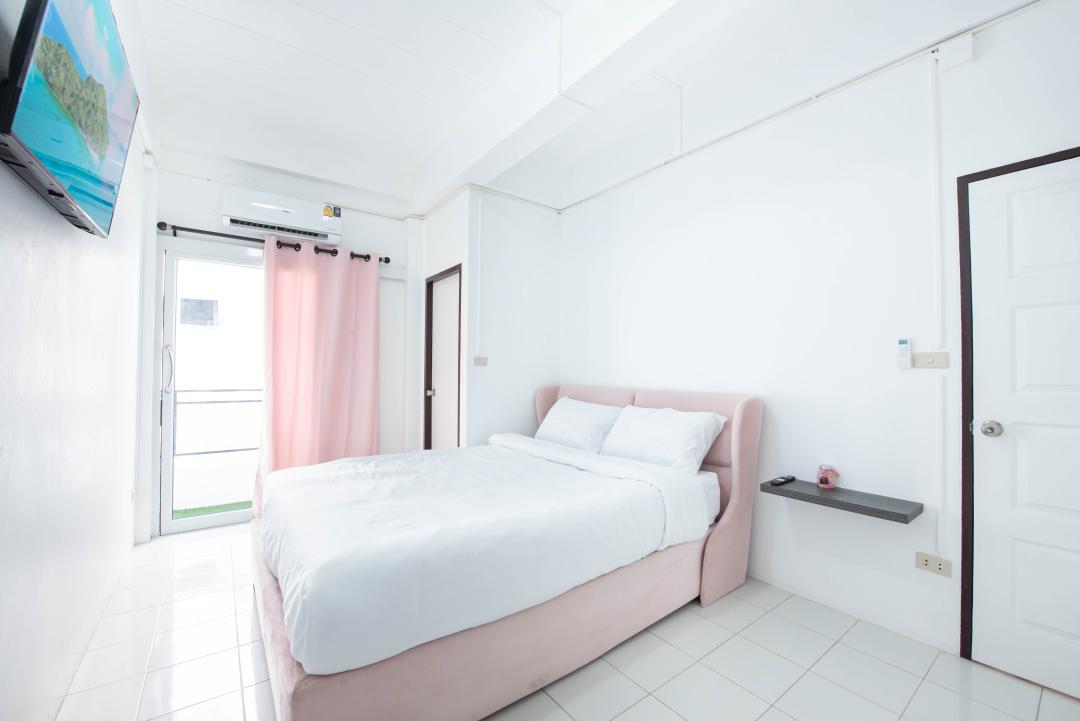 Villa Bedroom 12